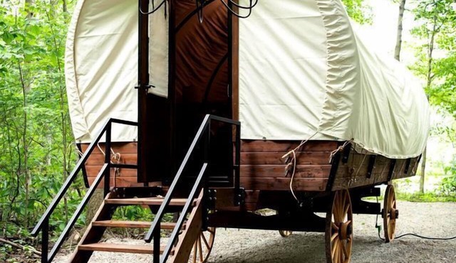 Luxury Conestoga Wagon, Perfect for a Weekend Glamping Escape from Dayton, Ohio in Arcanum