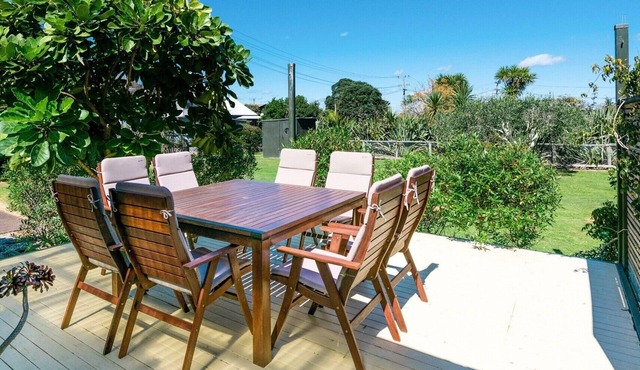Moa Bach - Blackpool Holiday Home in Oneroa