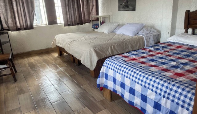 Modern, cozy, centrally located apartment. Near Calzada San Diego and Las Tarascas