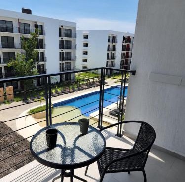 Moderno y comodo Depto con terraza y alberca
