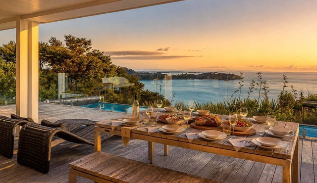No.63 - Elevated Onetangi Retreat with Pool in Waiheke Island