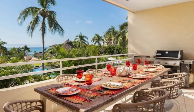 Oceanview 3BR Condo | Walk to Beach & Dining |