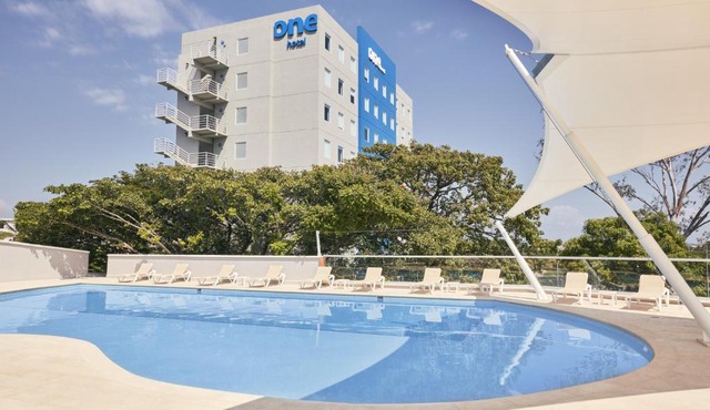 One Acapulco Diamante