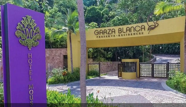 ONE BEDROOM GARZA BLANCA PV - other size units available
