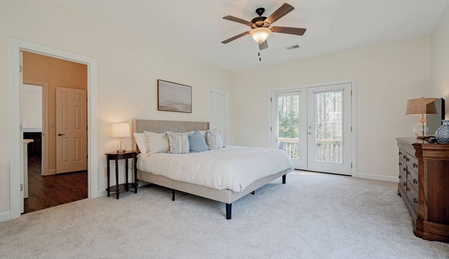 Peaceful, 5 Acres, minutes to Lake Murray, Restaurants and Shopping in Irmo