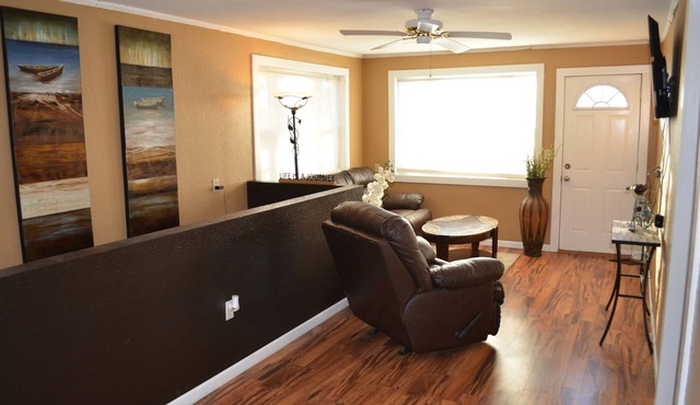 Quiet home in the heart of town, close to Airport and Interstate in Sergeant Bluff