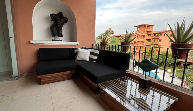 Quiet Paradise-Luxury Condo Steps Away from Puerto Vallarta's Vibrant Marina!