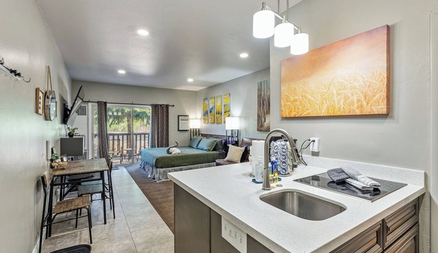 Relaxing end unit getaway in the heart of park city in Park City