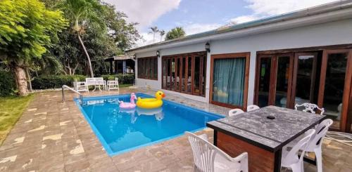 Rock Garden Beach D19 Pool Villa in Rayong