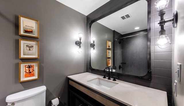 San Francisco CA | Cable Cars & Union Square | Gym + WiFi in San Francisco