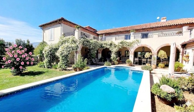 Sandmartins Private Secure Villa in Simondium