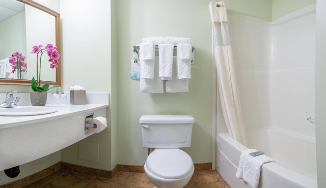 Service Plus Inns and Suites Calgary in Calgary