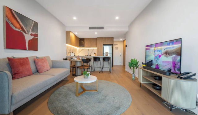 Sky Above, Ocean Beyond – Level 43 Panoramic View in Broadbeach