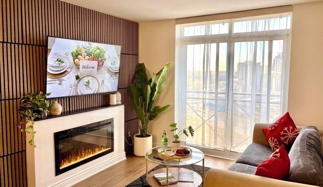Spacious 3 Bedroom 2 Bath Condo in Toronto in Toronto