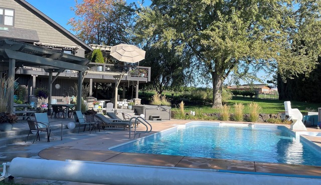 Spacious 4-bedroom house in lovely Walla Walla with pool and fitness room in Walla Walla
