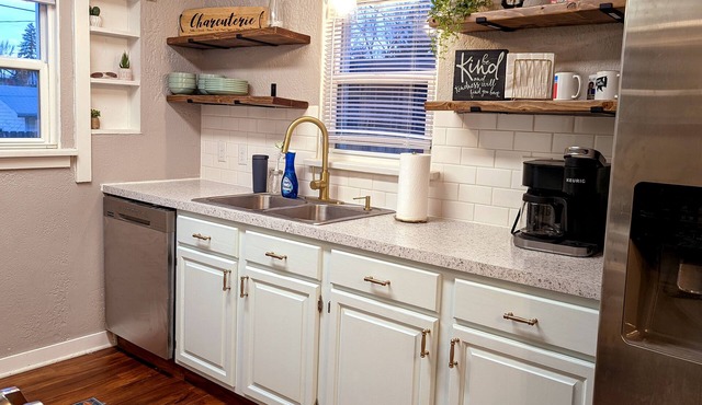 Spacious Sioux Falls Getaway - Perfect for Groups and Families in Sioux Falls