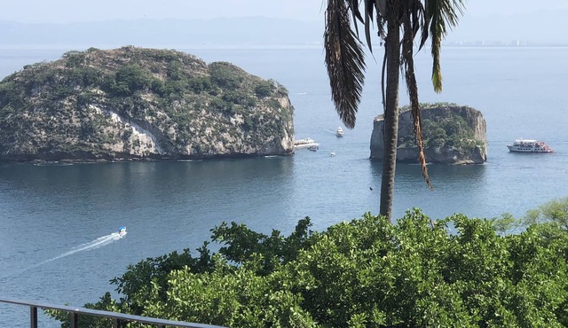 Stone house overlooking the Sea and the Jungle