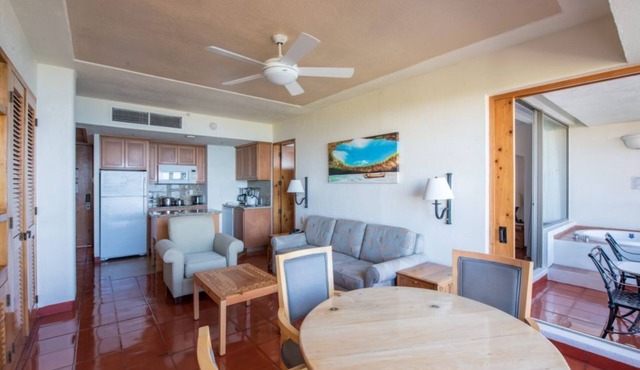 Stylish 1BR Condo with Resort-Style Living