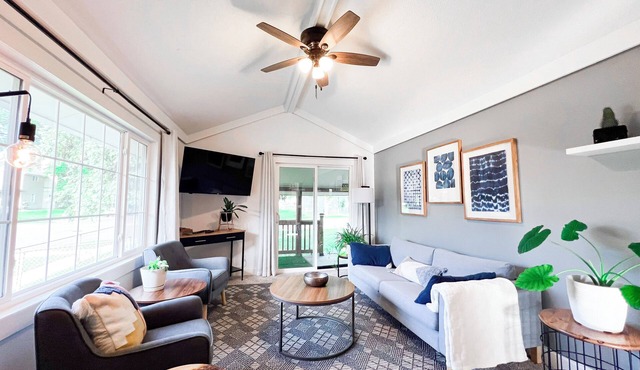 The Bailey House - 4 Bedroom Luxury Comfort Downtown Sioux Falls in Sioux Falls