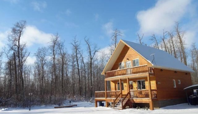 The Cattage - 17 Acres in Collingwood Cove