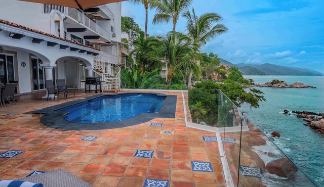 The Hacienda + Apartment at Del Mar PV