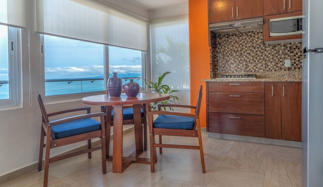 The Paramar Beachfront Boutique Hotel - Downtown Malecon