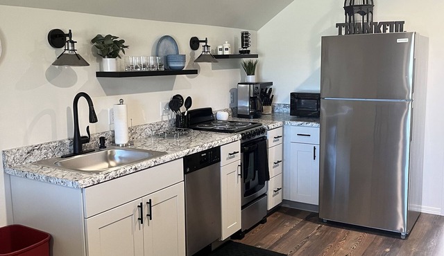 This charming living quarters has amazing views! in Sturgis
