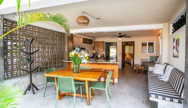 Tocayo Playa, 1bd · Enjoy Beach & Surf steps from Modern 1BR, sleeps 4