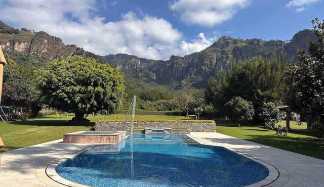 Villa magica tepoztlan con alberca jacuzzi y padel