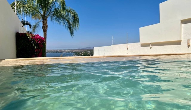Villa & Pool Cascada - Tequesquitengo Lake View