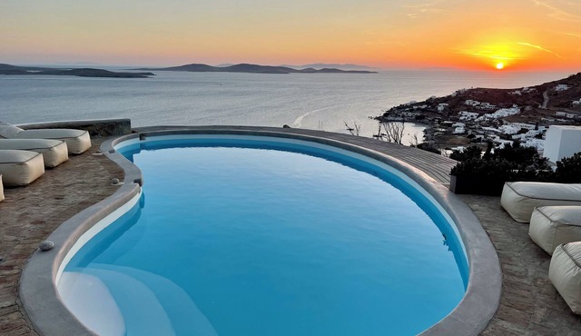 Villa Tavani Stunning panoramic sea view magical sunsets, close to all hot spots in Mikonos