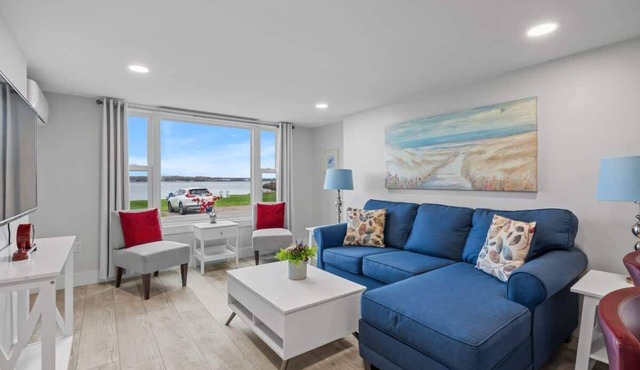 Waterfront Deluxe 1 Bedroom Condo Downtown Ch'town in Charlottetown