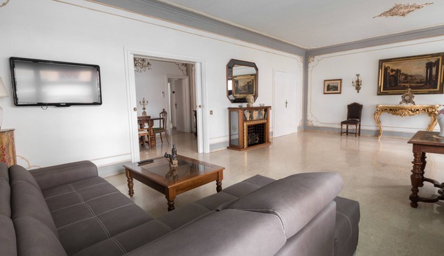 Your luxury palace within walking distance of the Vatican in Roma
