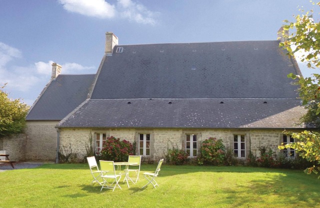 Accommodation Germain Du Pert 