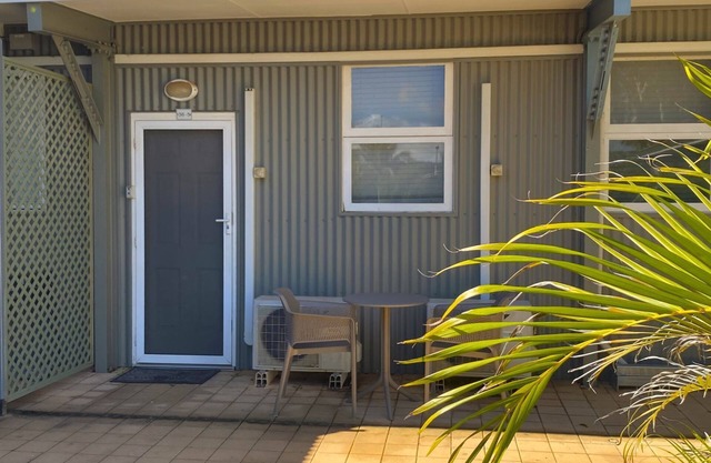 Exmouth Villas 