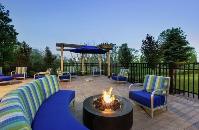 Hampton Inn Suites Rogers 