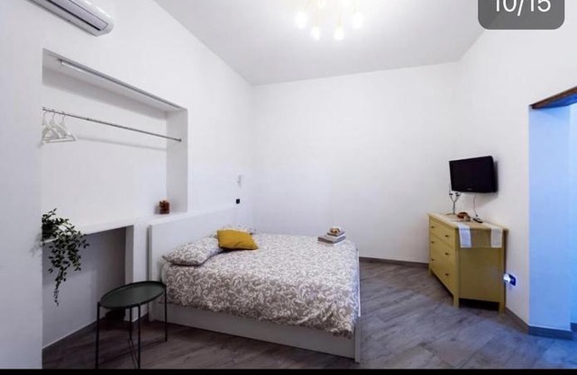 Studios Toledo 355 in Naples