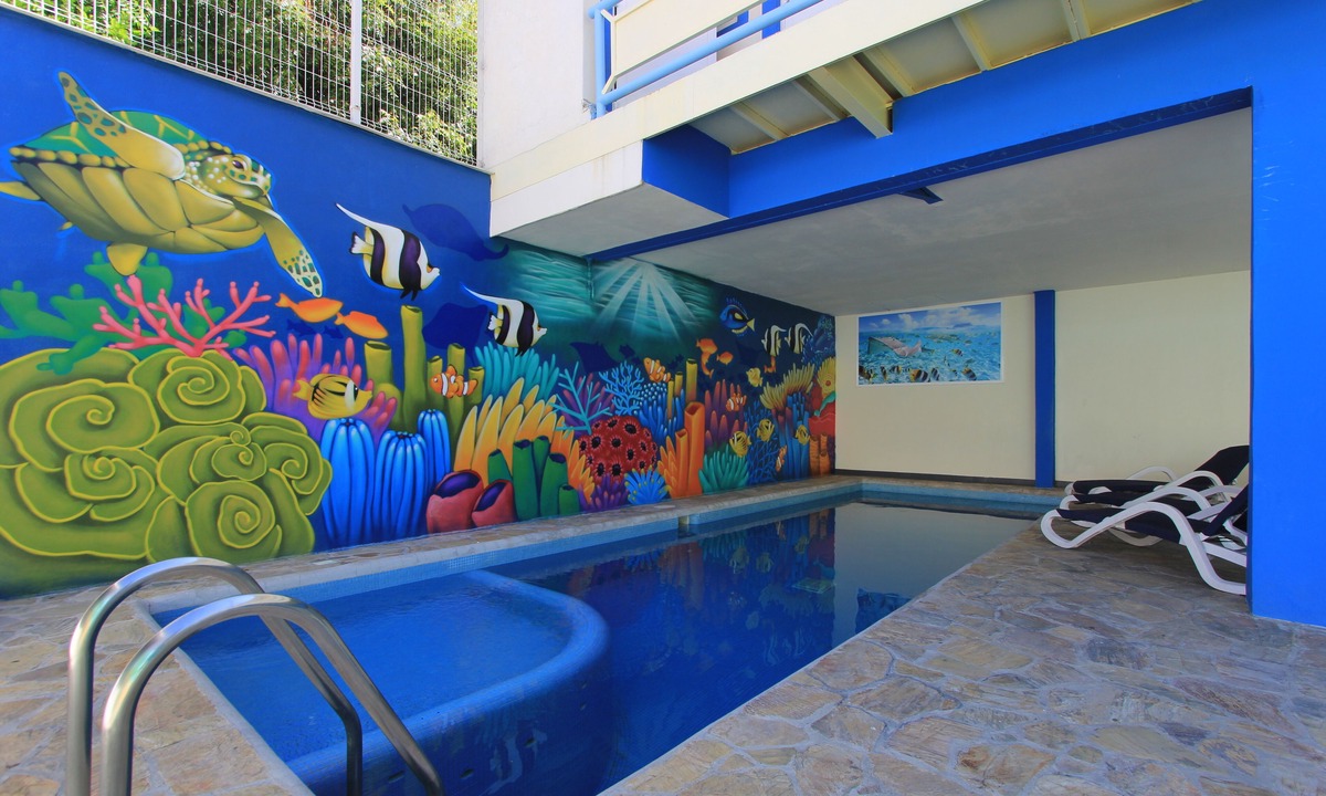 R Hotel | Hotel Xestalito