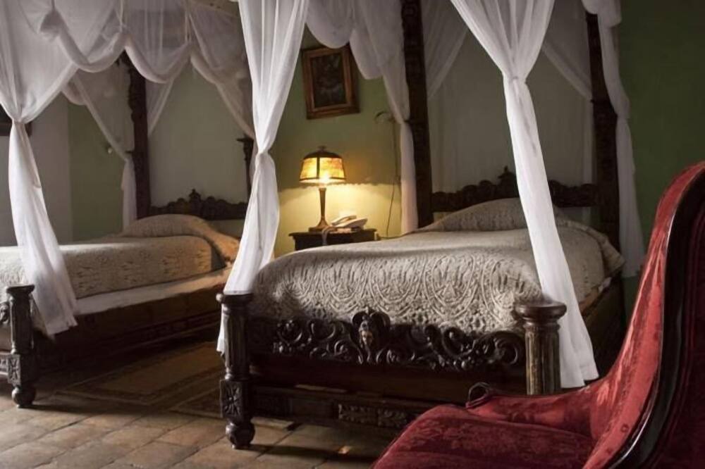 La Trinitaria Hotel | Parador-Museo Santa María