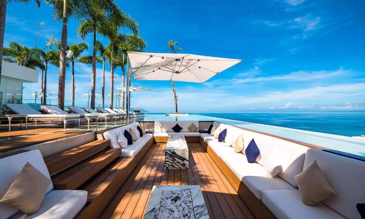 Romantic Zone Condo | AlilaHolidays - PIER 57 - 710 - 2BR Amazing & Luxurious Penthouse