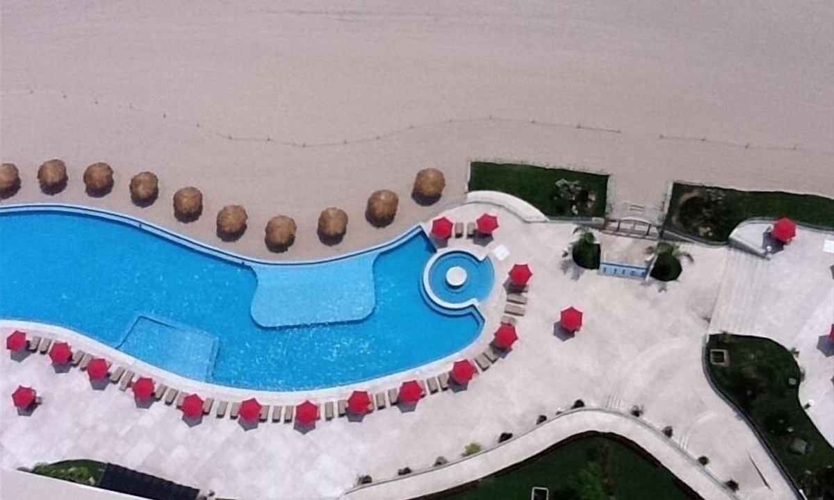 South Hotel Zone Condo | Spectacular Beachfront, Ocean & City Views of Puerto Vallarta - Great Rates!