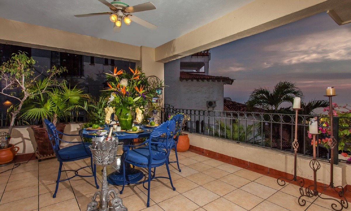 Romantic Zone Condo | Zona Romantica. Beautiful Panoramic Ocean View