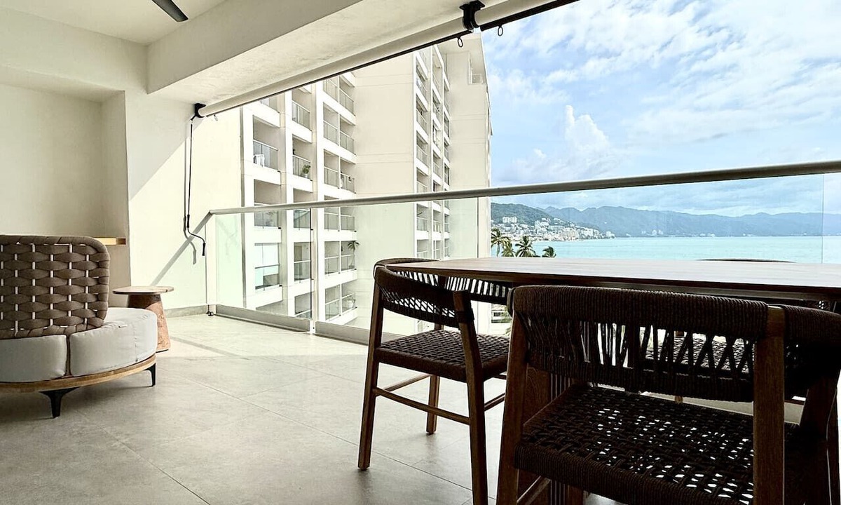 Las Glorias Apartment | Harbor NT507 by Moikkarentals