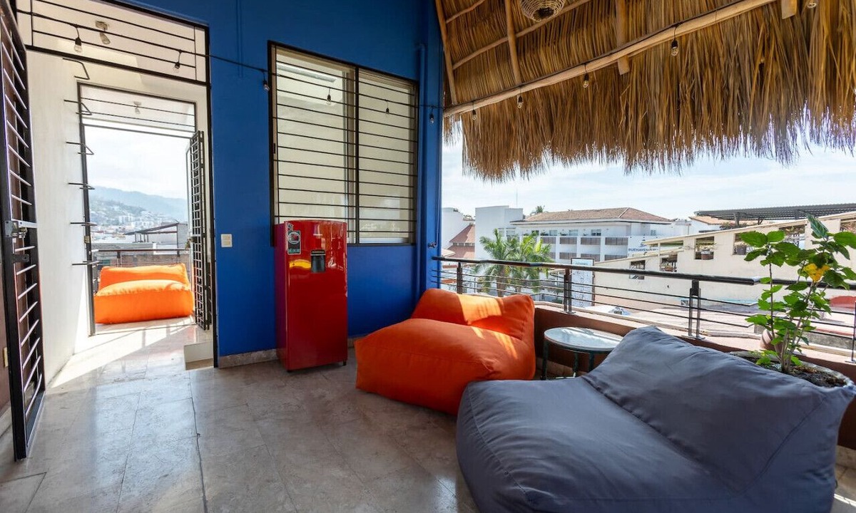 Colonia 5 de Diciembre Apartment | Chic Vallarta Beachside Retreat