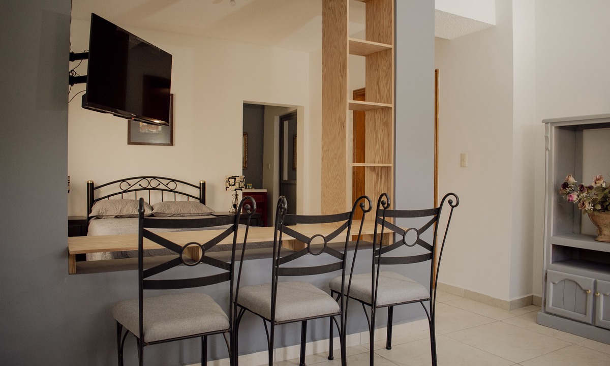 Chihuahua Apartment | Suites Cervantes