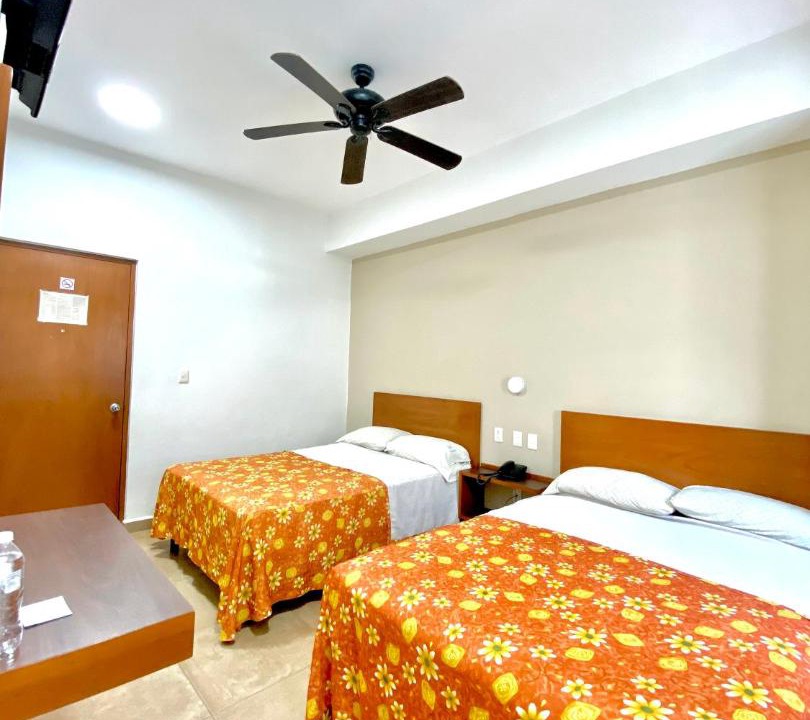 Ricardo Flores Magon Hotel | Hotel Delfines - a 2 calles del Acuario Veracruz