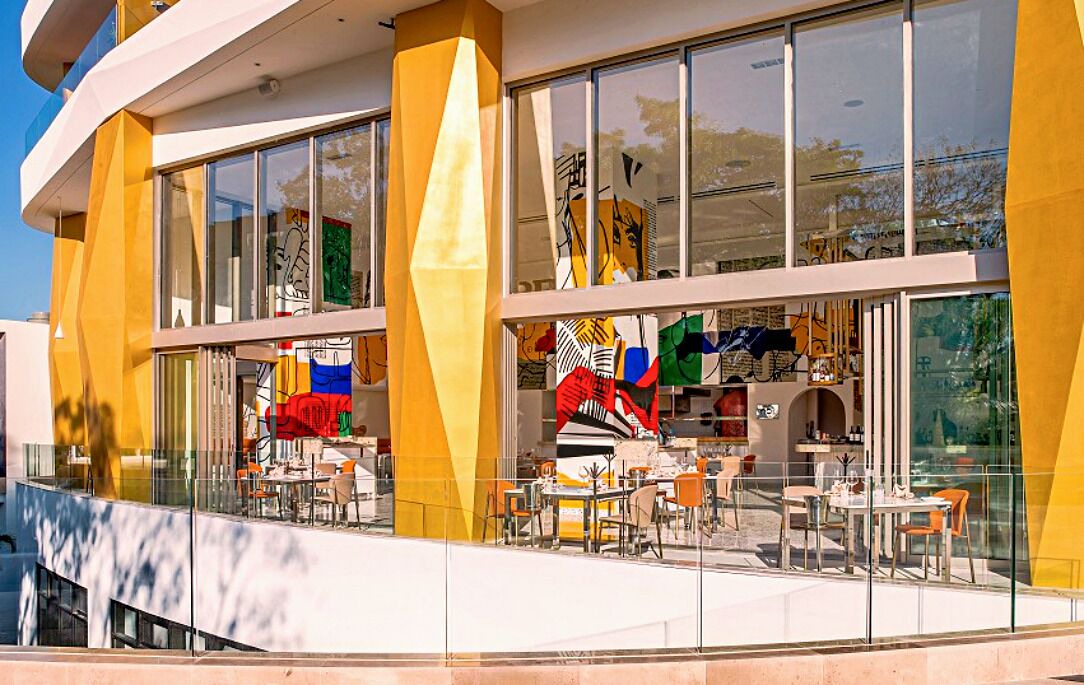 Photo of Outdoor in Romantic Zone