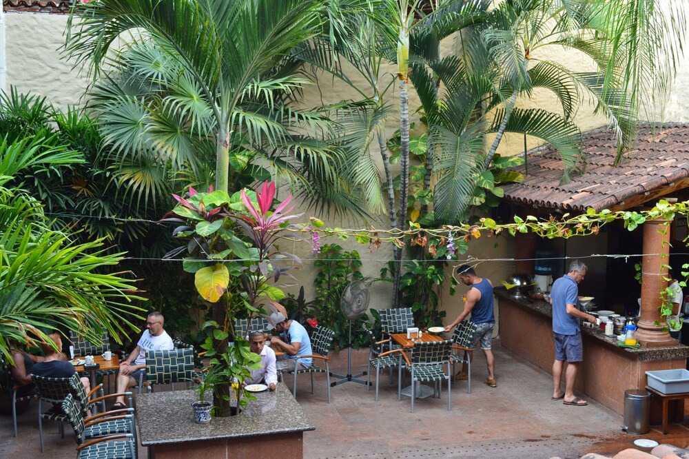Photo of Outdoor in Romantic Zone