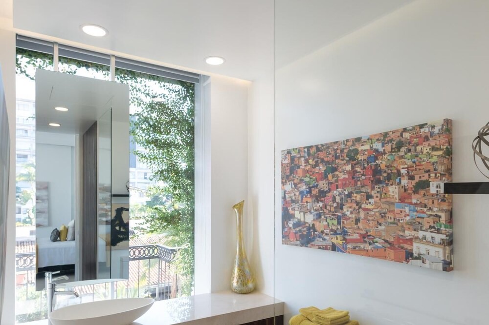 Photo of Bathroom in Romantic Zone