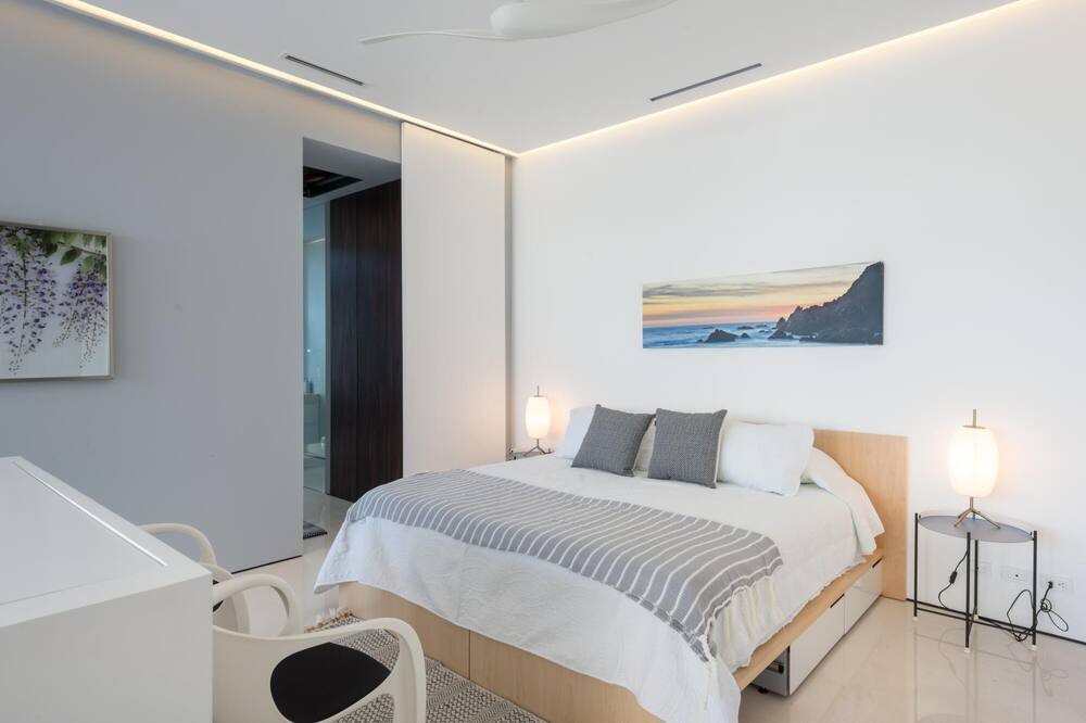Photo of Bedroom in Romantic Zone